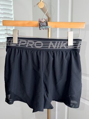 16. Nike Pro flex 2 in 1 Shorts in Black